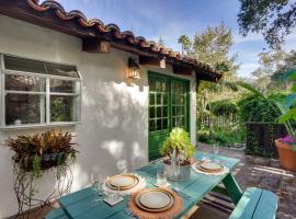Romantic Retreat at Rancho Las Lomas Pet Friendly，位于福特希尔兰赫的酒店