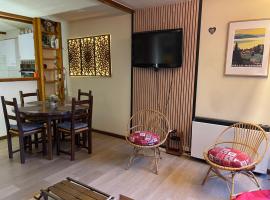 Vaste appartement de montagne，位于梅塔比耶的酒店