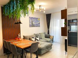 Beautiful Dining Area Full Kitchen Free Parking AC Bathtub，位于Dudu的酒店