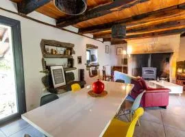 Countryside Gite with Pool with Views