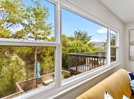 Marbella Lane - Stylish 4BR w Revitalizing View，位于帕西菲卡的酒店