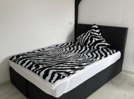 1 Zimmer Häuschen，位于伊策霍的酒店