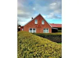 Cabin with 2 bedrooms