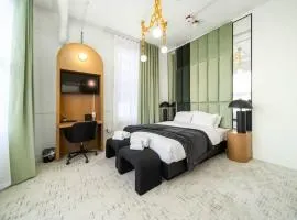 Symons Block Suite 9