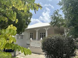 BellaDonna By The Bay，位于布里奇敦的酒店