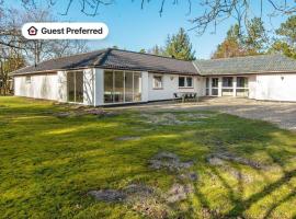 18 person holiday home in Rømø-By Traum，位于孔斯马克的酒店