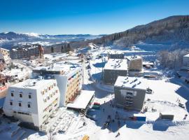 汉别拉什尼察酒店，位于别拉什尼察的酒店