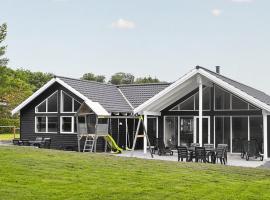 Villavilla #337 - Lohals, Fyn Og &Oslash;er，位于Lohals的带热水浴缸的酒店