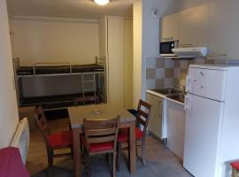 Chalets de L Isard D N35 2P6，位于安格勒的酒店