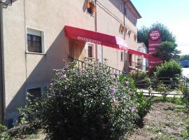 Hotel Disco Rojo，位于Alcañices的酒店