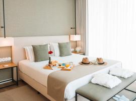 Lusitano Garden Villas，位于蓬塔德尔加达的带停车场的酒店