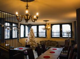 La reggia di Gianfry，位于费尔莫的酒店