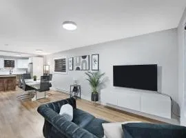 Welcome To Our Modern 2Bdrm,1Bth w, Laundry,BBQ