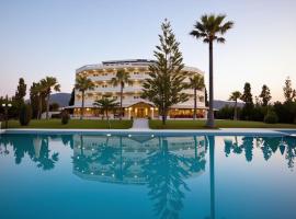 Regina Hotel，位于基萨莫斯的酒店