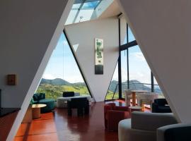 Ncielo Adventure Lodge，位于基多的酒店