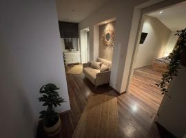 BOHO Apartment Soleil nähe Salzburg，位于弗赖拉辛的酒店