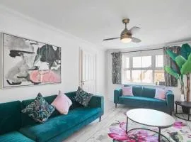 Cornish Haven -Spacious 4 Bed House by Launceston