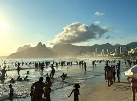 SUH Copacabana 144 Grill & Sky Penthouse