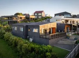 Raglan Sun Seekers Retreat