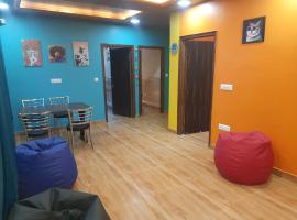 Customize your stay in Shimla - 3Bhk Luxury and 4 bedroom Budget apartments，位于西姆拉的酒店