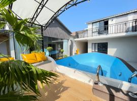 北海市银海区言慕民宿店，位于Dianbailiao的酒店