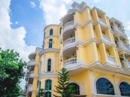 Siri Grand Bangkok Hotel，位于曼谷的带停车场的酒店