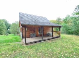 Gîte Chalet Morvan Bourgogne，位于Corancy的酒店