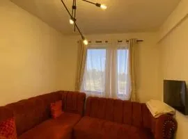 LUX HOMES&CaR RENTALS