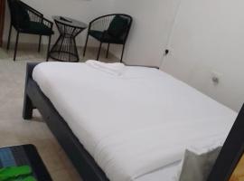 Downtown Ecopark Hotel，位于Kitui的酒店