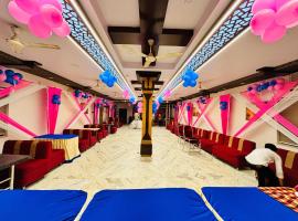 Hotel O Blue Diamond Hotel And Restaurant，位于Hugli的酒店