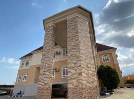 The castle private villa，位于Asokoro的酒店