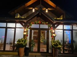 Pensiunea Clasic，位于Gherla的酒店