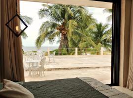 San Crisanto Beachfront Villa with Private Pool and Ocean View，位于San Crisanto的酒店