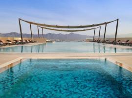 Mövenpick Hotel & Apartments Ghala Muscat，位于马斯喀特的酒店