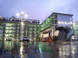 Hotel Marques de Cima，位于诺加利斯的带停车场的酒店