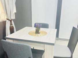 EdenRose Home Apartment 1,2,3 n,4，位于Haatso的酒店