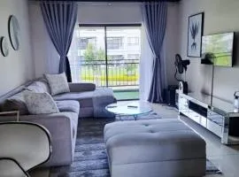 Modern Two Bedroom in Fourways Montecasino Sandton