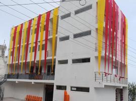 Hotel HimNivasa，位于Tehri的酒店