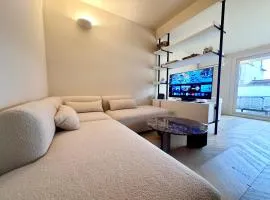 Front Beach Apartments - Attic