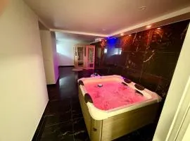 Maison 3 étage 135 m2 jacuzzi sauna 10 personnes