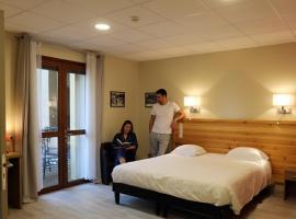 Hôtel Belleville，位于拉马卢莱班的酒店