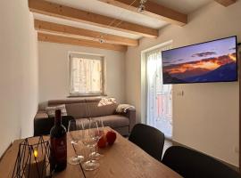 Alpen Lodge Predazzo，位于普雷达佐的酒店