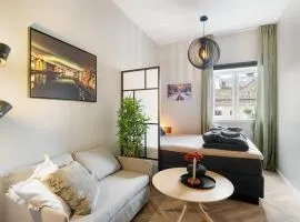 3FF - Newly renovated studio apt in the middle of the city centre
