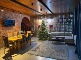 Gori-Modern Private House in the City Center，位于哥里的酒店