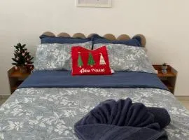 Apartamento confortável e com excelente localização perto da praia em Itapuã