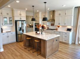 Game Day Retreat，位于Central的酒店