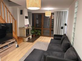 Mieszkanie z widokiem na Karkonosze，位于Staniszów的酒店