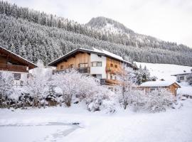 Alpchalet Tirol，位于贝旺的酒店