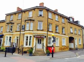 The Terrace Lodge Hotel，位于约维尔的酒店