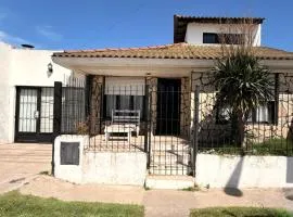 Gran casa para 8 personas Quequen Beach